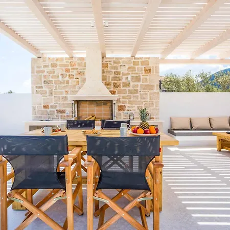 Villa Stagionello Katastárion